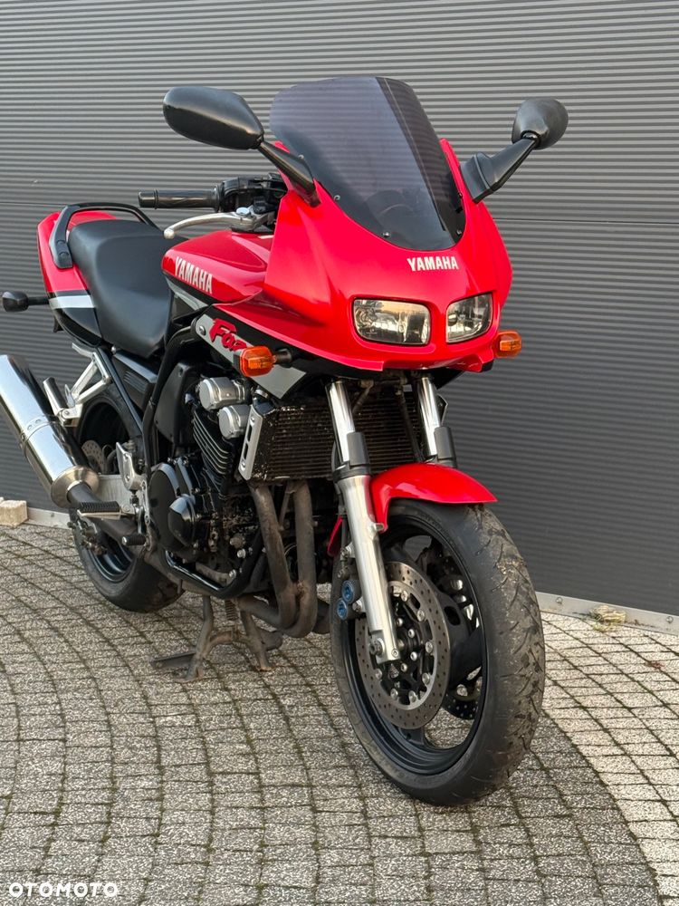 Yamaha FZS - 1