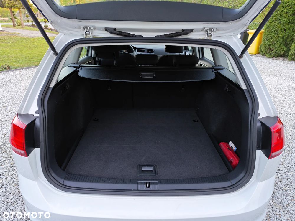 Volkswagen Golf 1.6 TDI BlueMotion Technology Lounge - 16