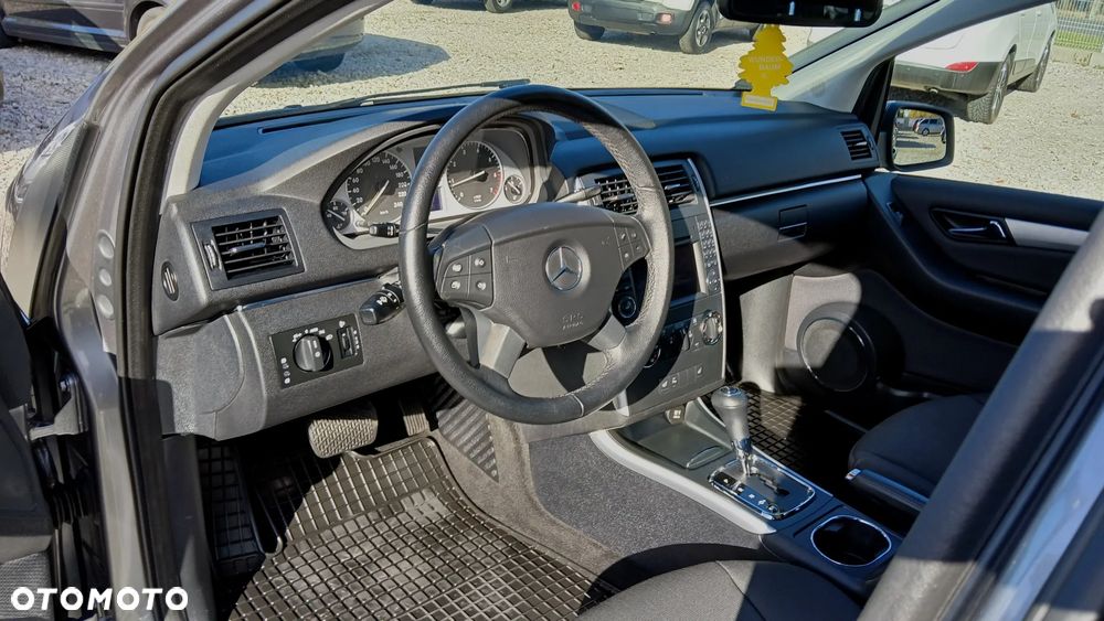 Mercedes-Benz Klasa B 180 Autotronic - 15