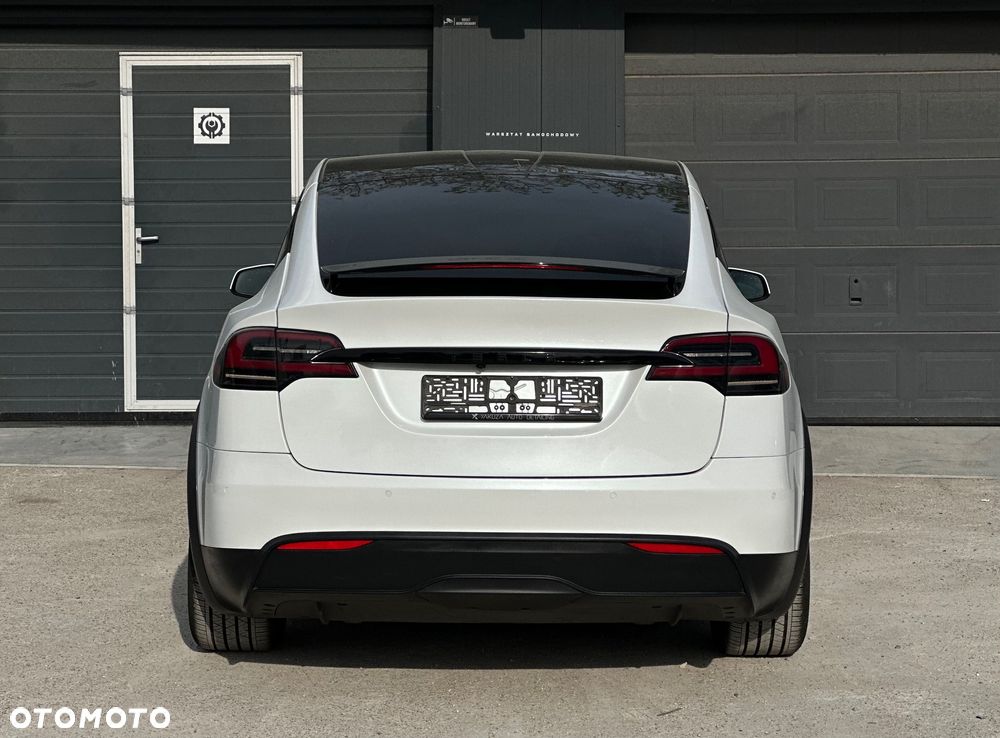 Tesla Model X Performance - 4