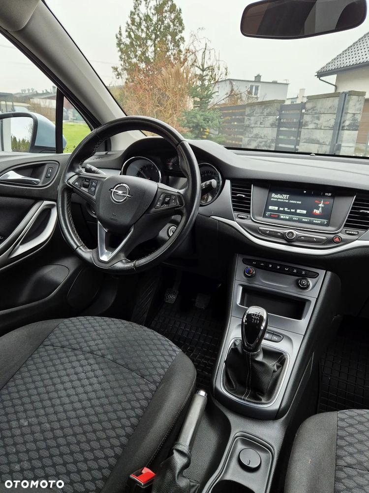 Opel Astra 1.4 T Enjoy - 11