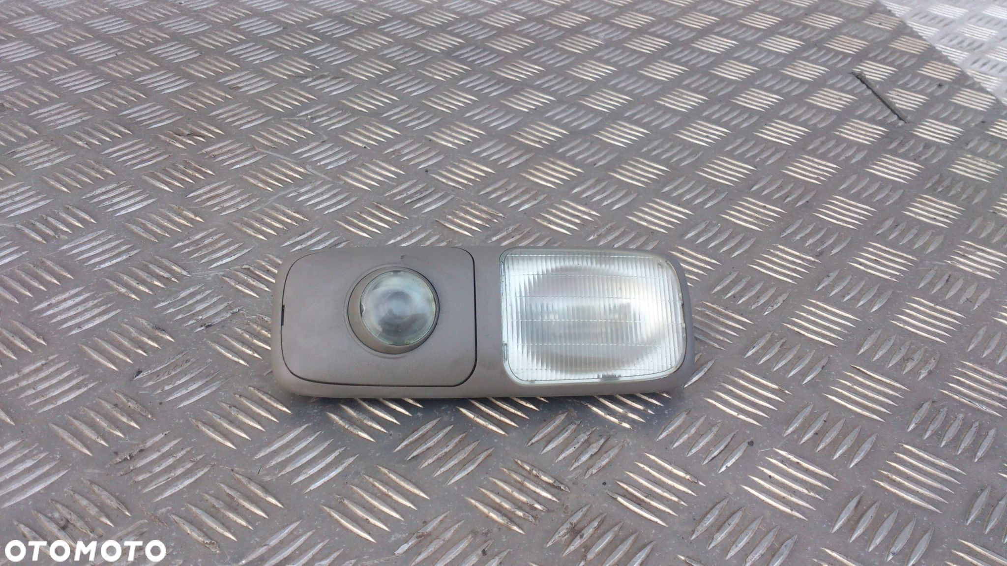 LAMPA LAMPKA OŚWIETLENIA WNETRZA KABINY DAF XF 105 - 3