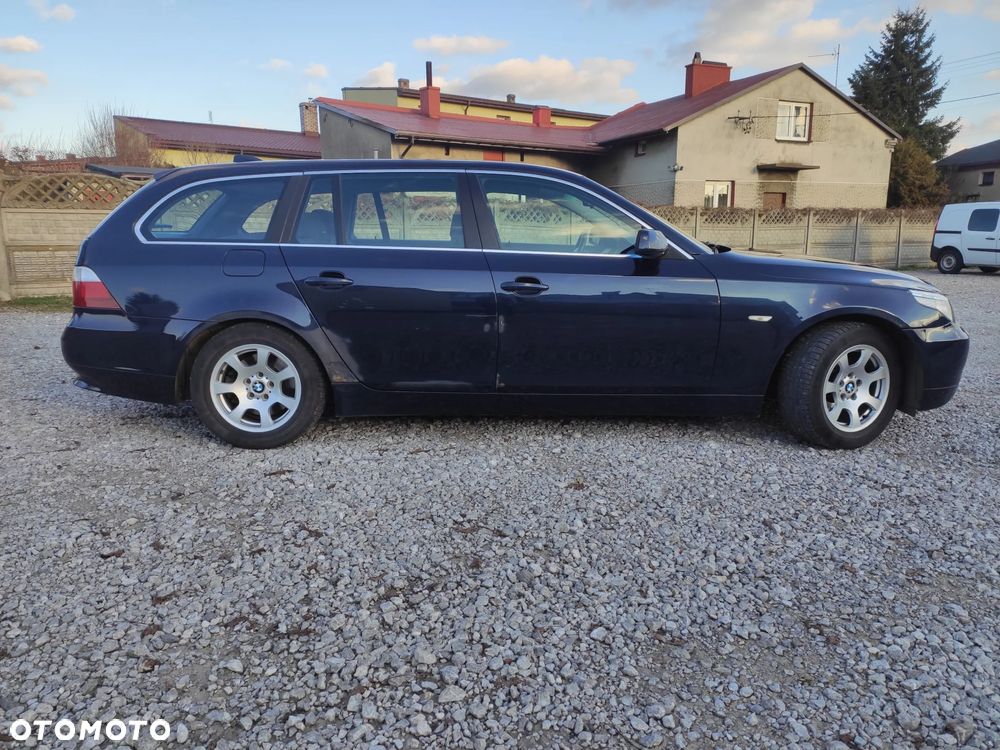 BMW Seria 5 525i Touring - 2