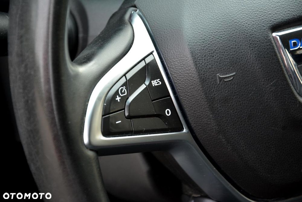 Dacia Duster 1.6 SCe Prestige - 28