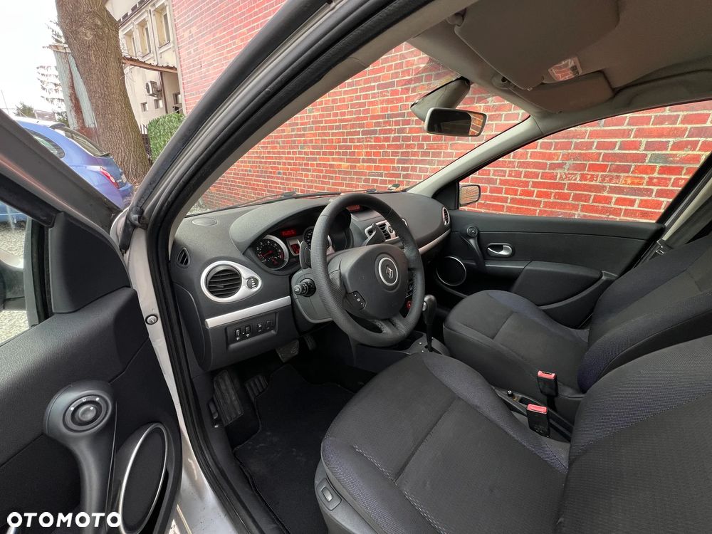 Renault Clio - 8