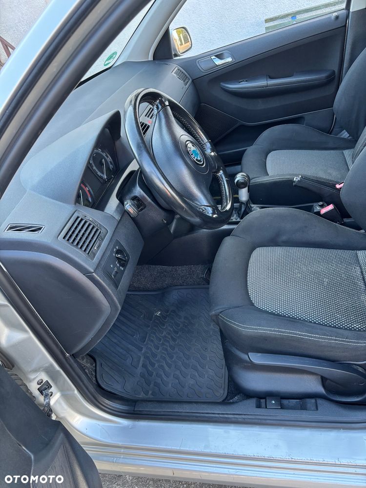 Skoda Fabia 1.4 16V Ambiente - 10