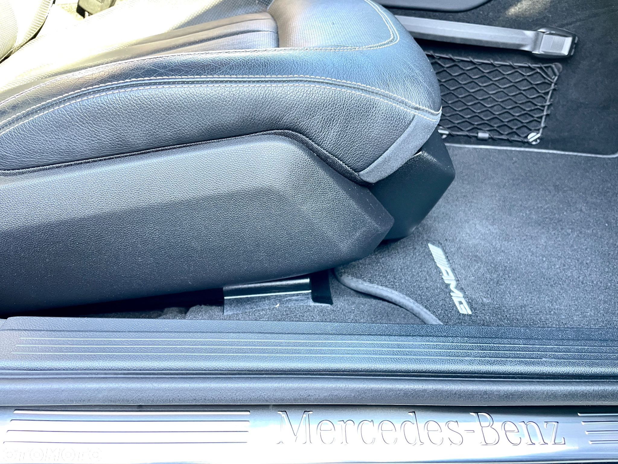 Mercedes-Benz CLS 350 BlueEffICIENCY - 16