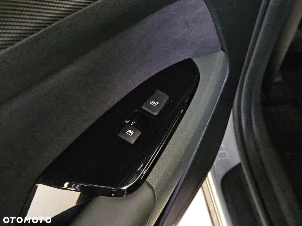 Kia Sportage 1.6 T-GDI MHEV Anniversary 2WD DCT - 27