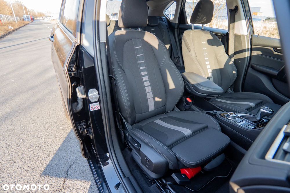 BMW Seria 2 218i Sport Line - 16