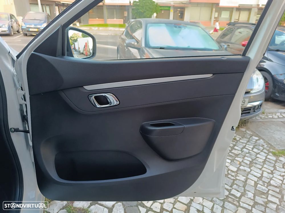 Dacia Spring Electric 45 Essential - 32