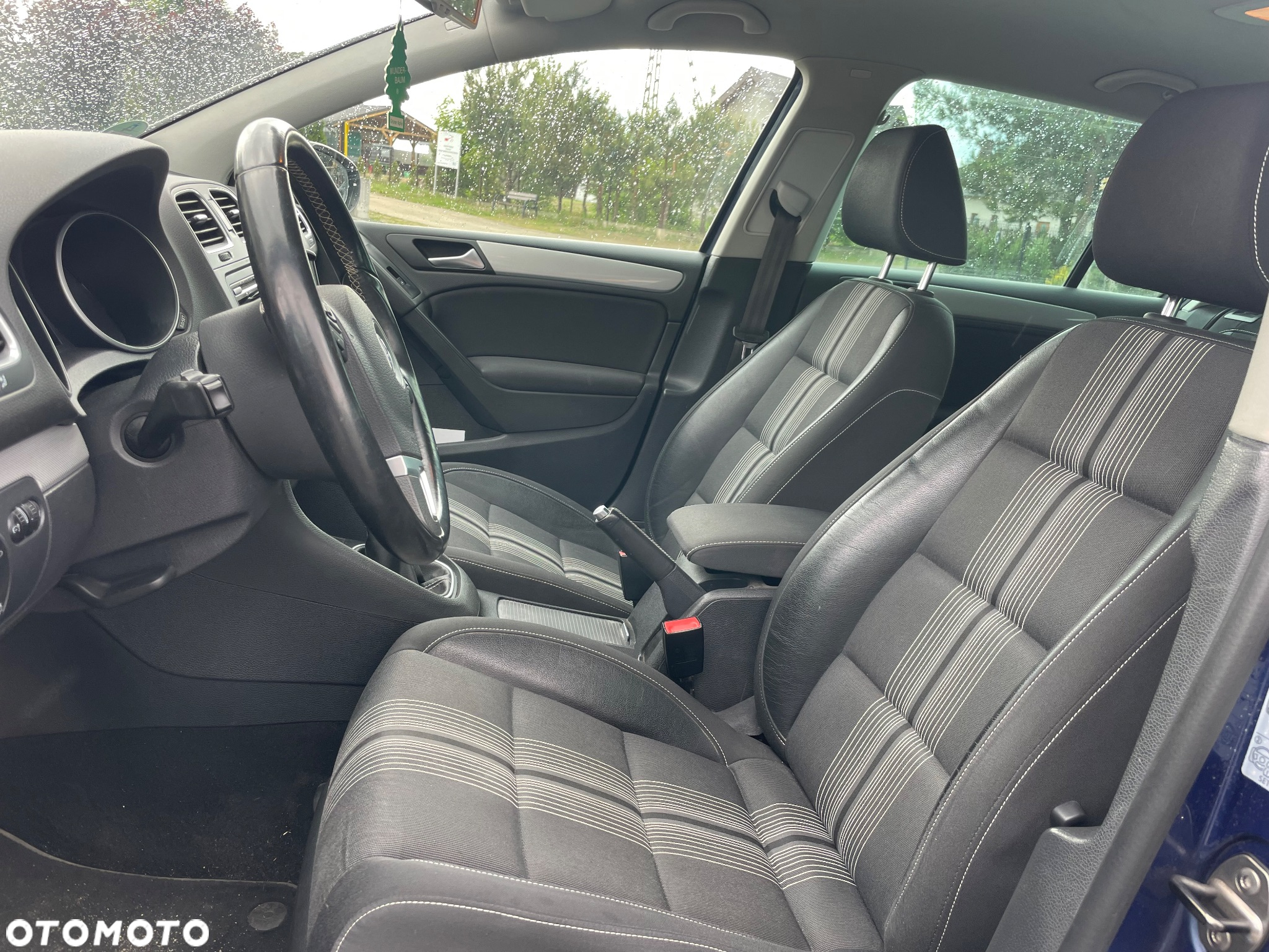 Volkswagen Golf 1.6 TDI DPF MATCH - 6