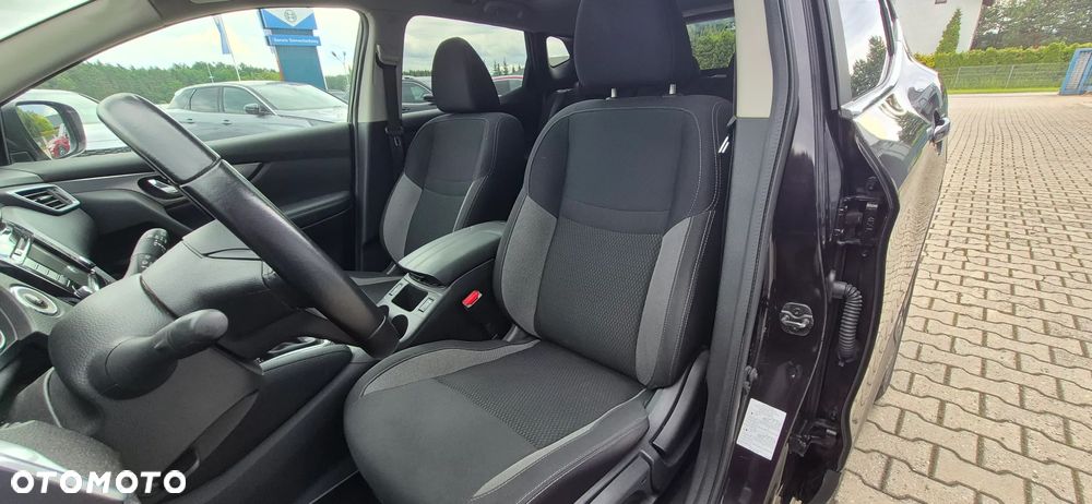 Nissan Qashqai 1.3 DIG-T DCT N-CONNECTA - 10