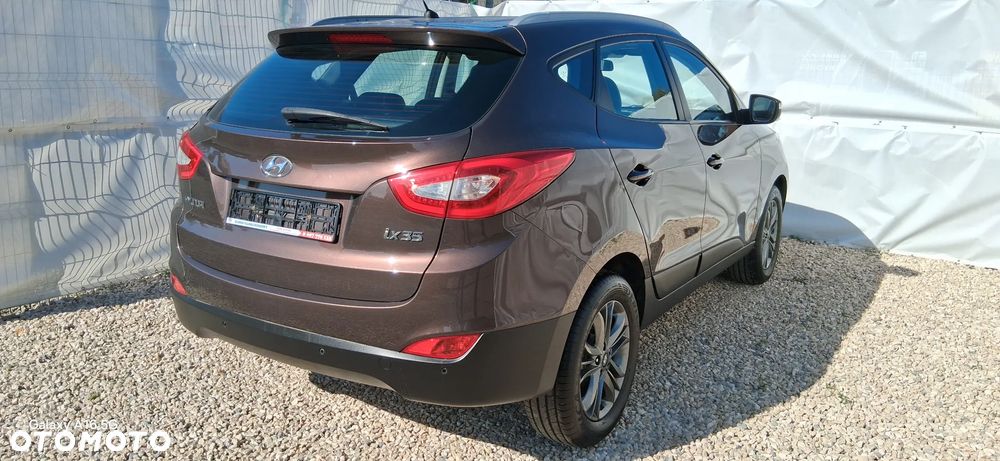 Hyundai ix35 1.6 2WD Fifa World Cup Edition - 4