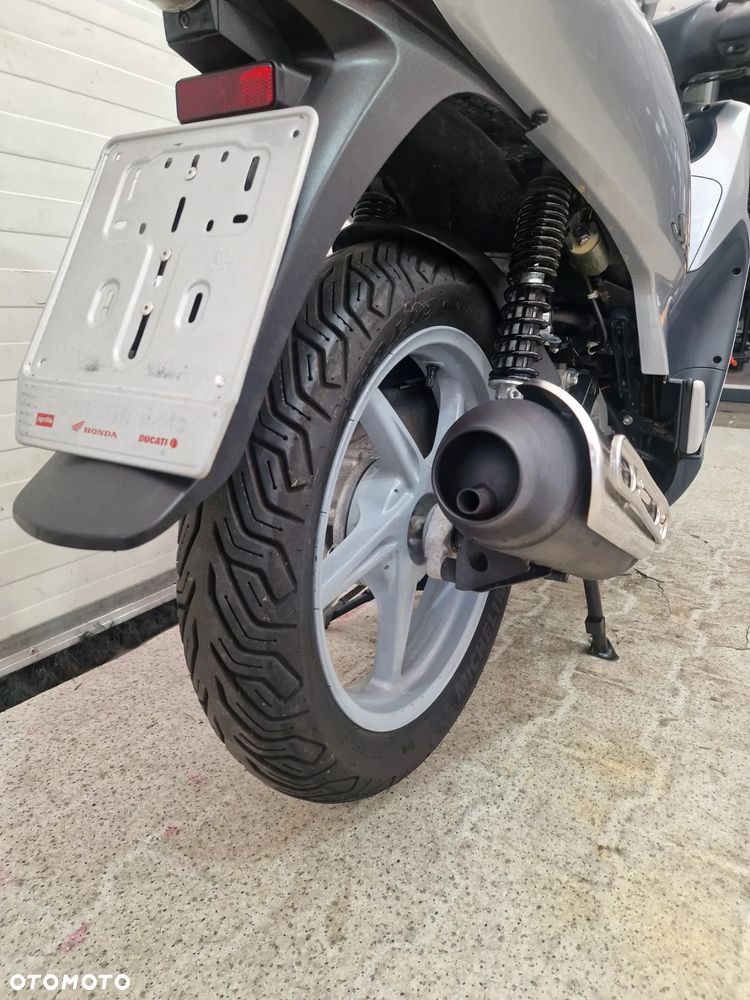 Honda SH - 25
