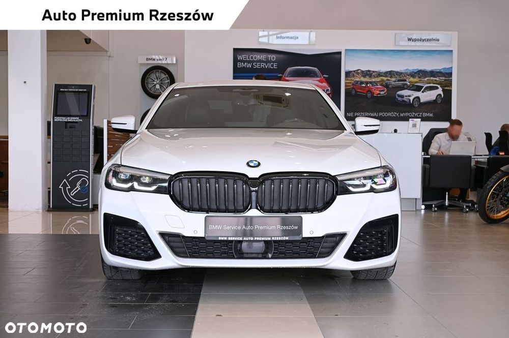 BMW Seria 5 520d xDrive mHEV - 3