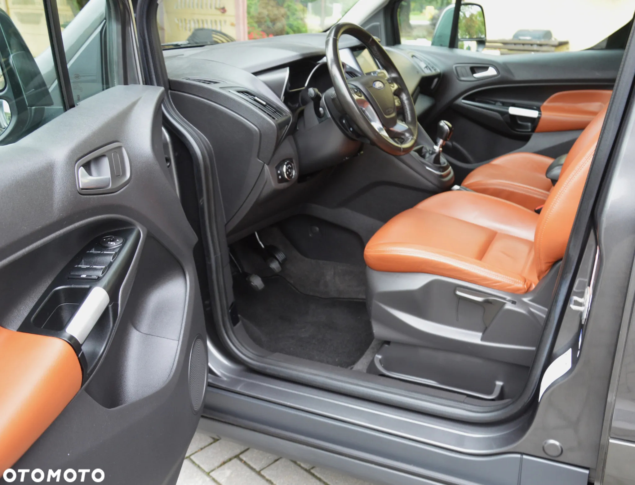 Ford Tourneo Connect - 16