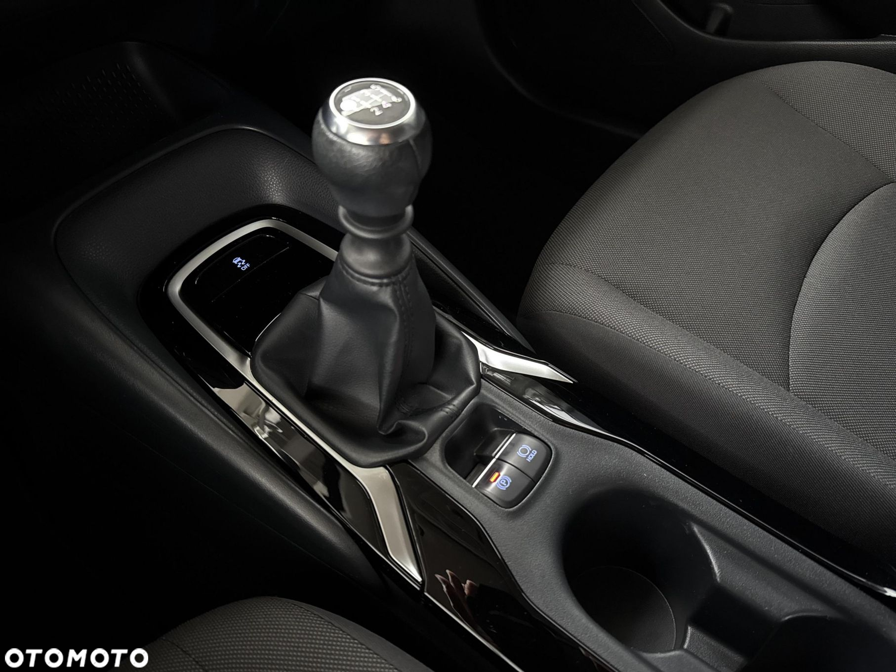 Toyota Corolla - 26