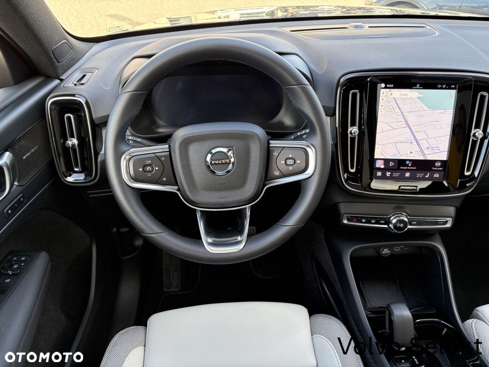 Volvo EX40 - 21