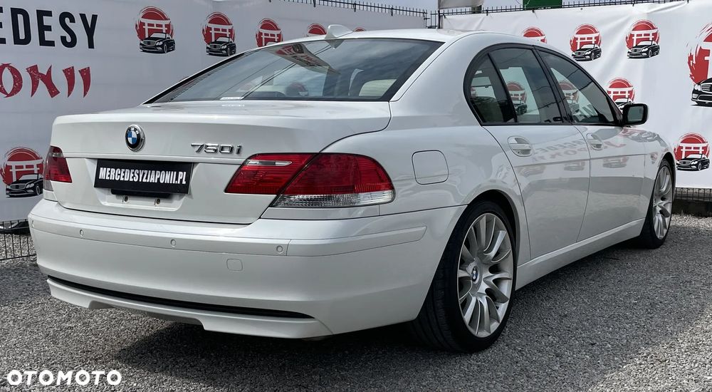 BMW Seria 7 750i - 26