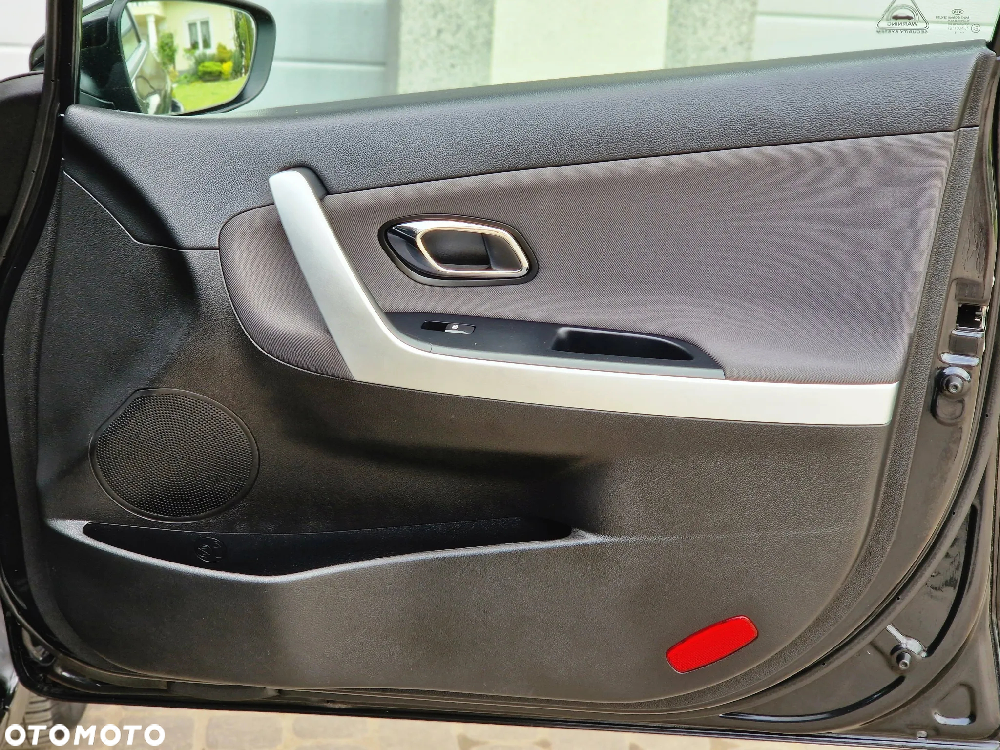Kia Ceed 1.6 GDI Platinum Edition - 24
