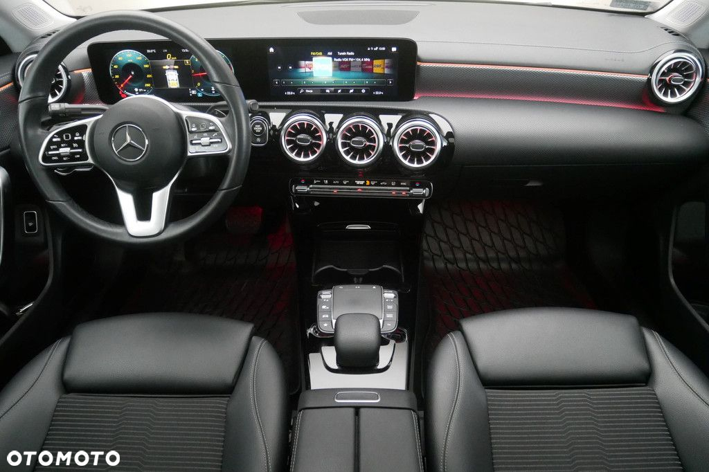 Mercedes-Benz CLA - 8