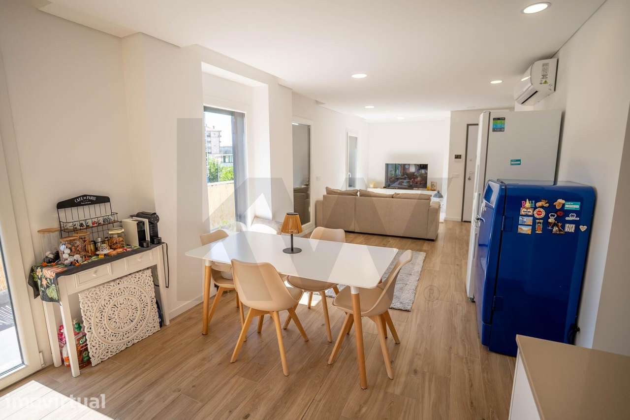 Apartamento T2 Moderno no Centro do Fundão com Vista para a Serra da E - Grande imagem: 2/47
