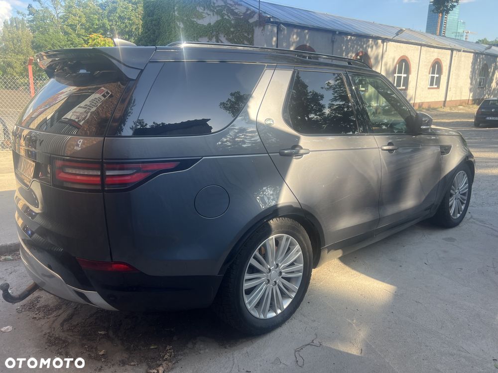 Land Rover Discovery 2018 photo 2