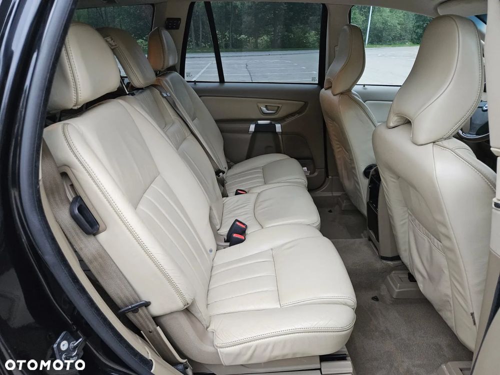 Volvo XC 90 D5 AWD Executive - 32