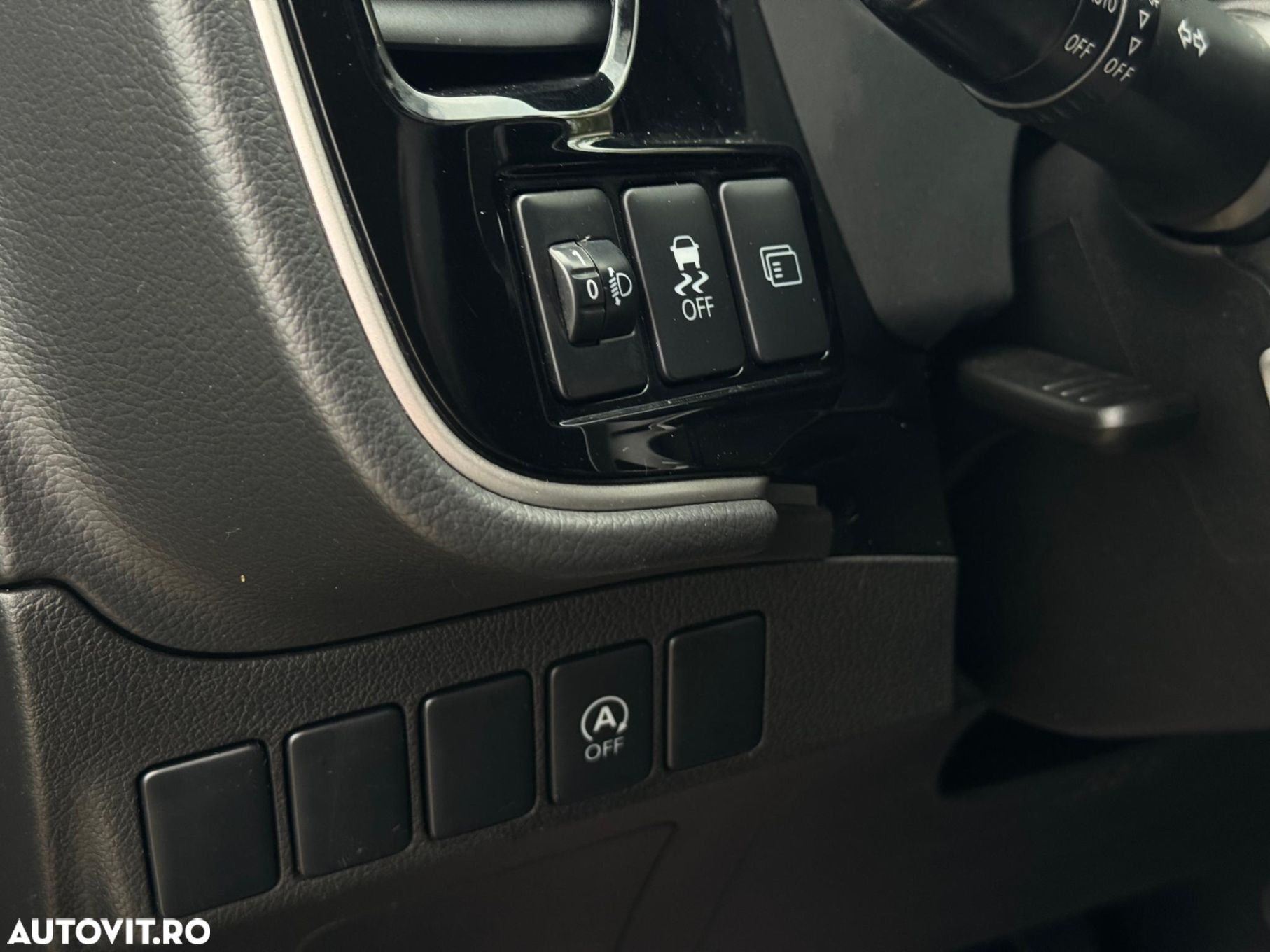 Mitsubishi Outlander - 15