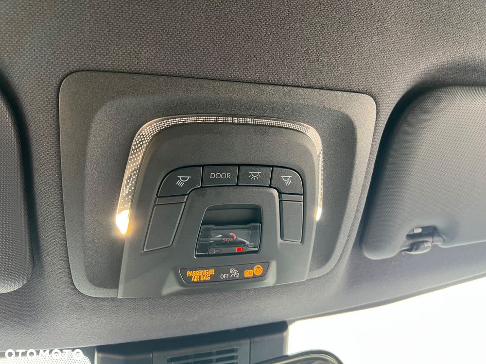 Toyota Corolla 1.8 Hybrid GPF Comfort - 33