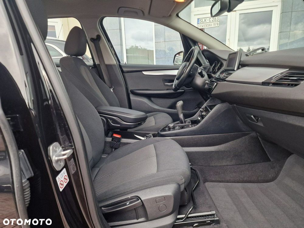 BMW Seria 2 218d Active Tourer - 25