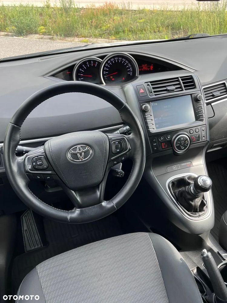 Toyota Verso - 10