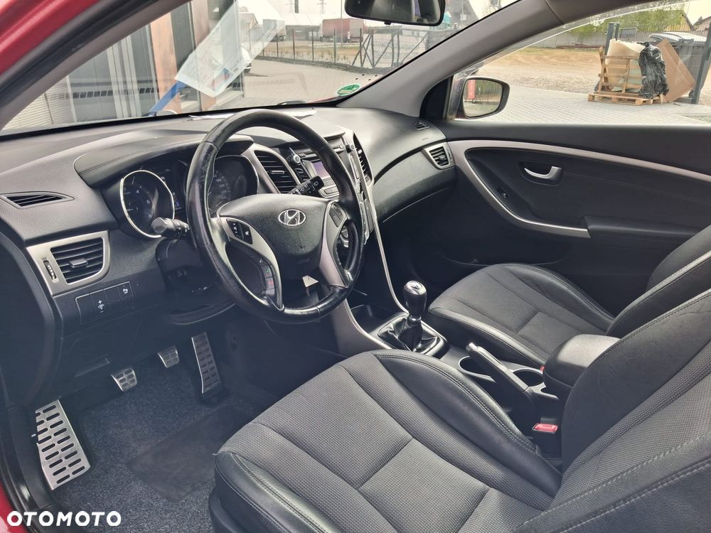 Hyundai i30 1.6 CRDi Premium - 16