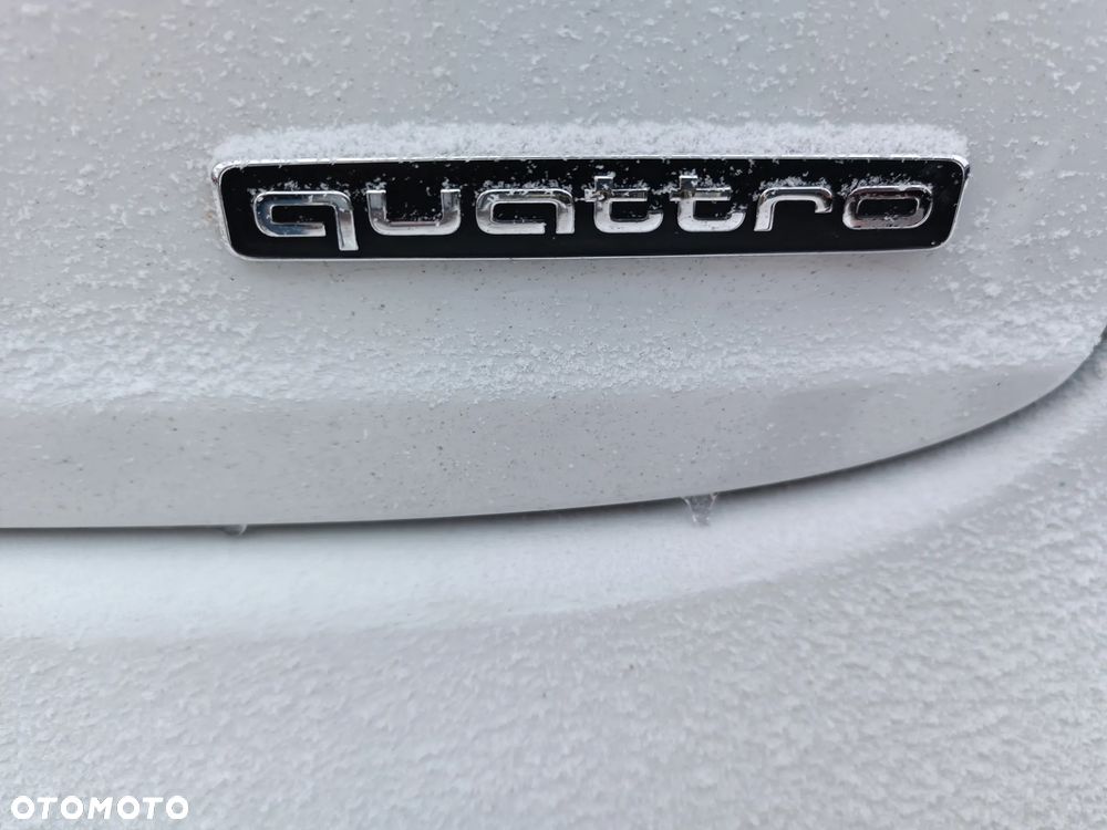 Audi Q8 55 TFSI quattro tiptronic - 12