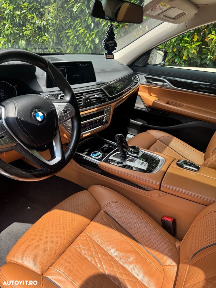 BMW Seria 7 740d xDrive - 6