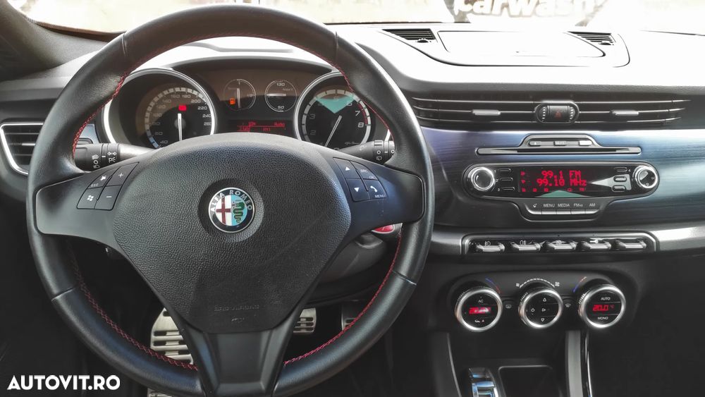 Alfa Romeo Giulietta 1.4 T-Jet Distinctive - 7