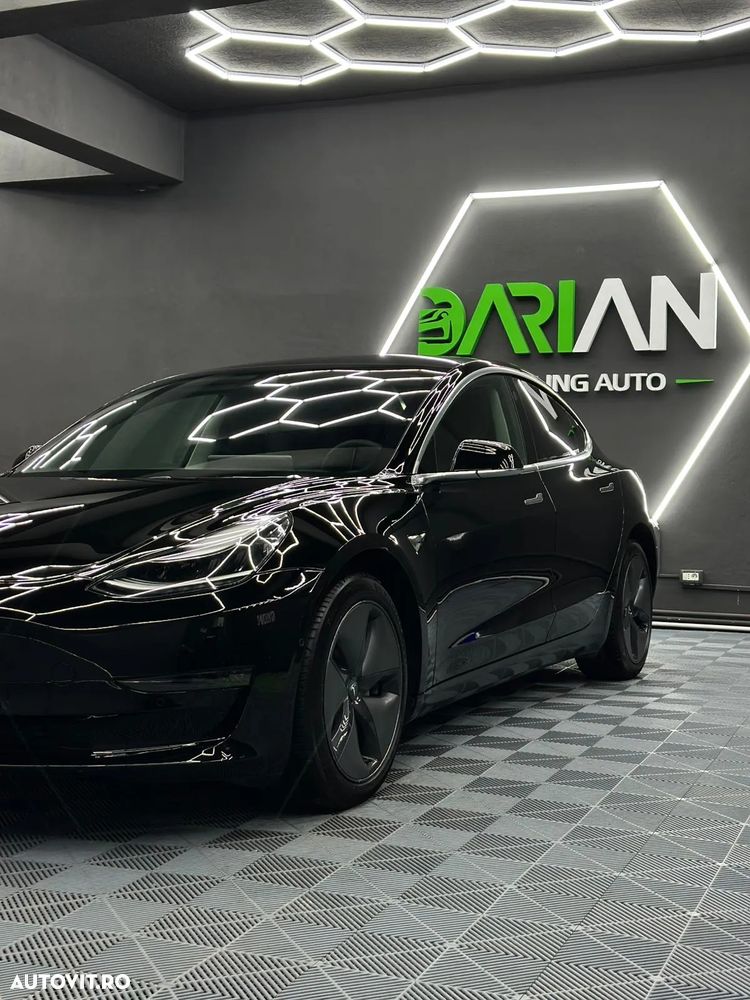 Tesla Model 3 AWD Dual Motor - 1