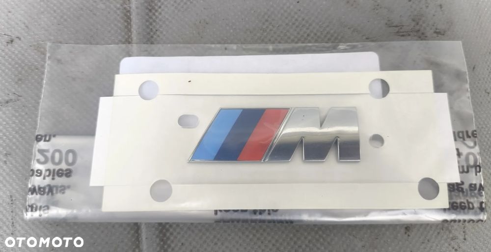 BMW 5 G14 G15 G16 G30 G31 G32 EMBLEMAT LOGO ZNACZEK TYLNEJ KLAPY "M" 8070804 - 1