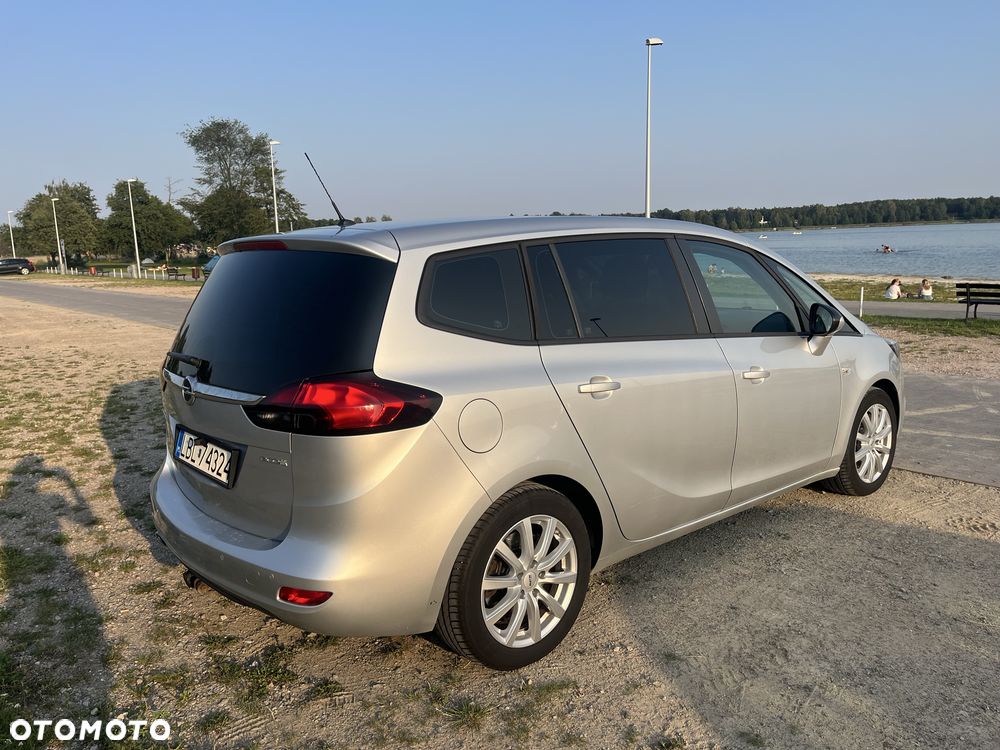 Opel Zafira - 4