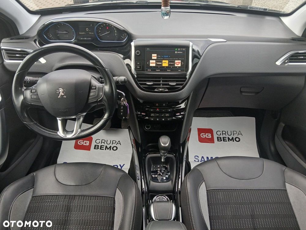 Peugeot 2008 - 13