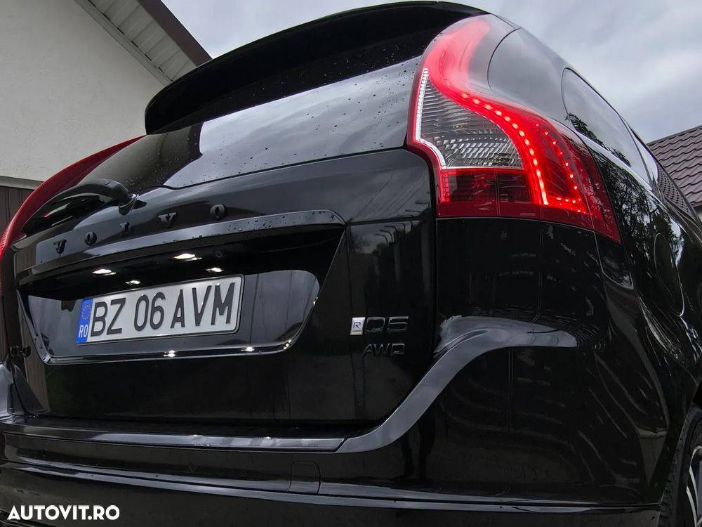 Volvo XC 60 D5 AWD Aut. RDesign - 10