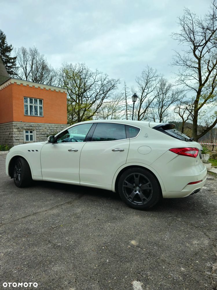 Maserati Levante - 5