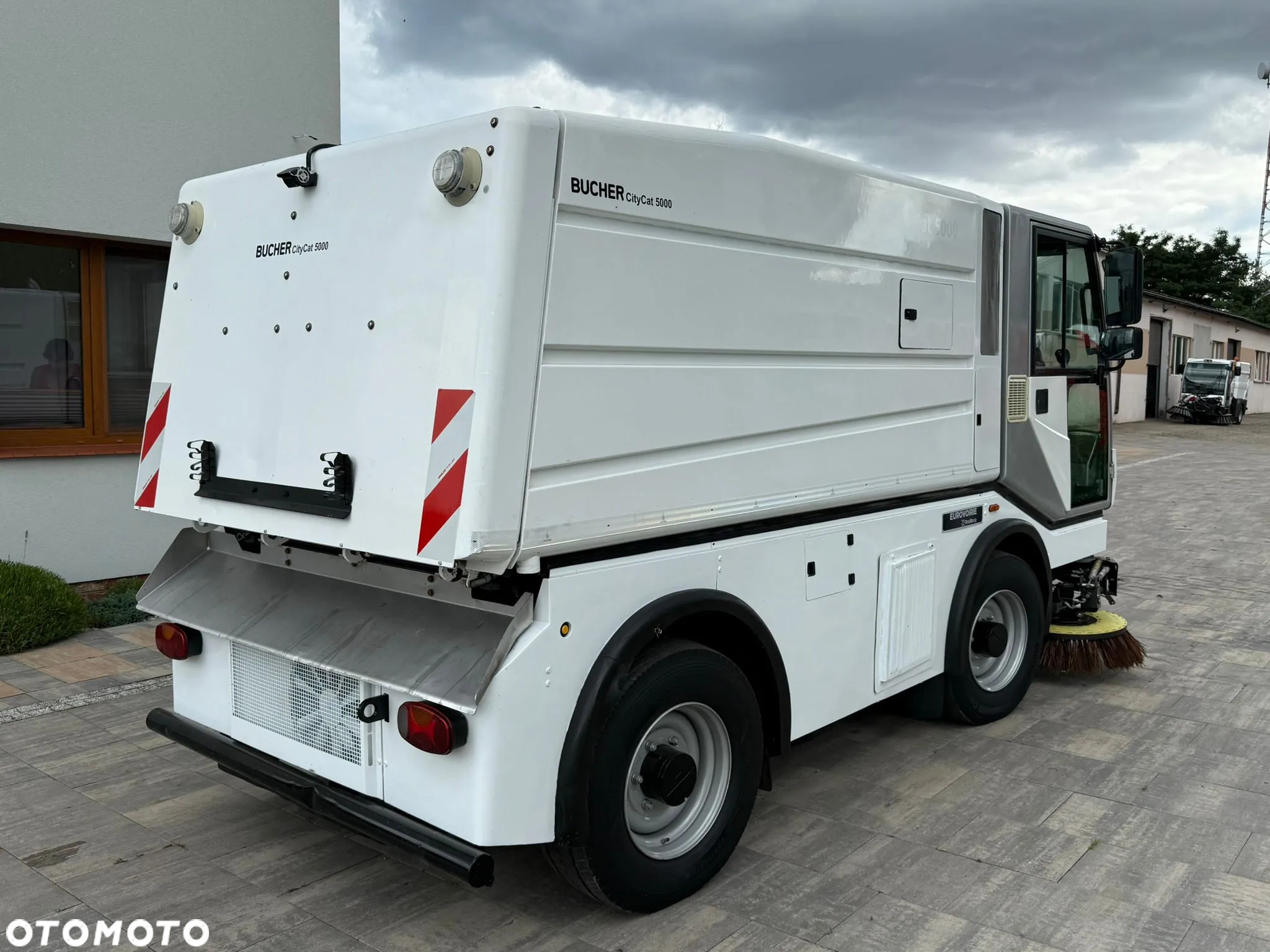 Inny Bucher Citycat 5000 - 8