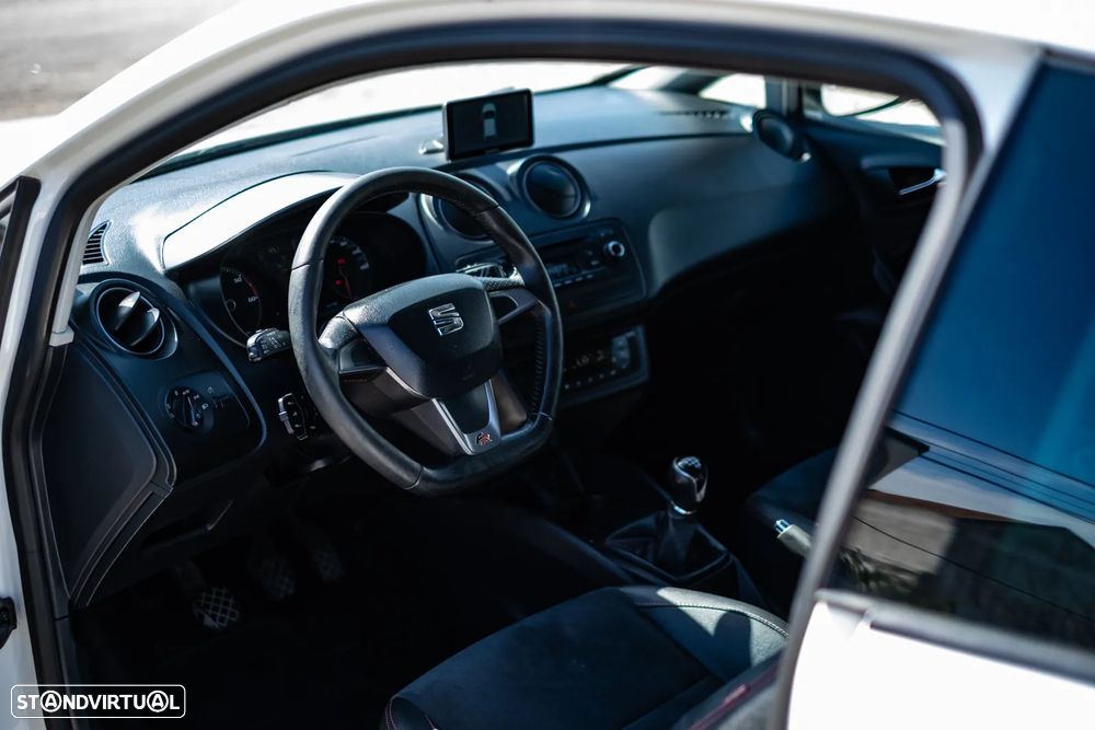 SEAT Ibiza 1.6 TDi FR - 17