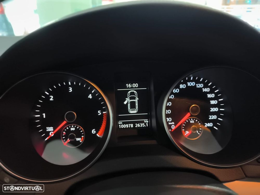 VW Golf Cabriolet 1.6 TDi BlueMotion - 4