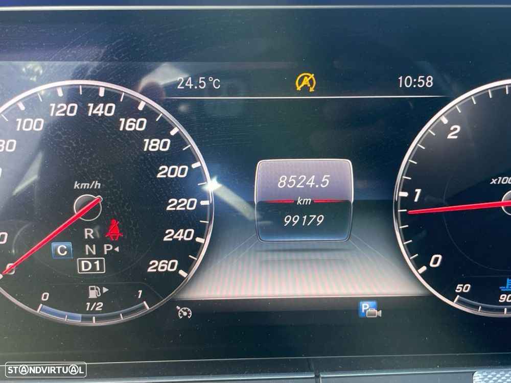 Mercedes-Benz E 300 d AMG Line - 3