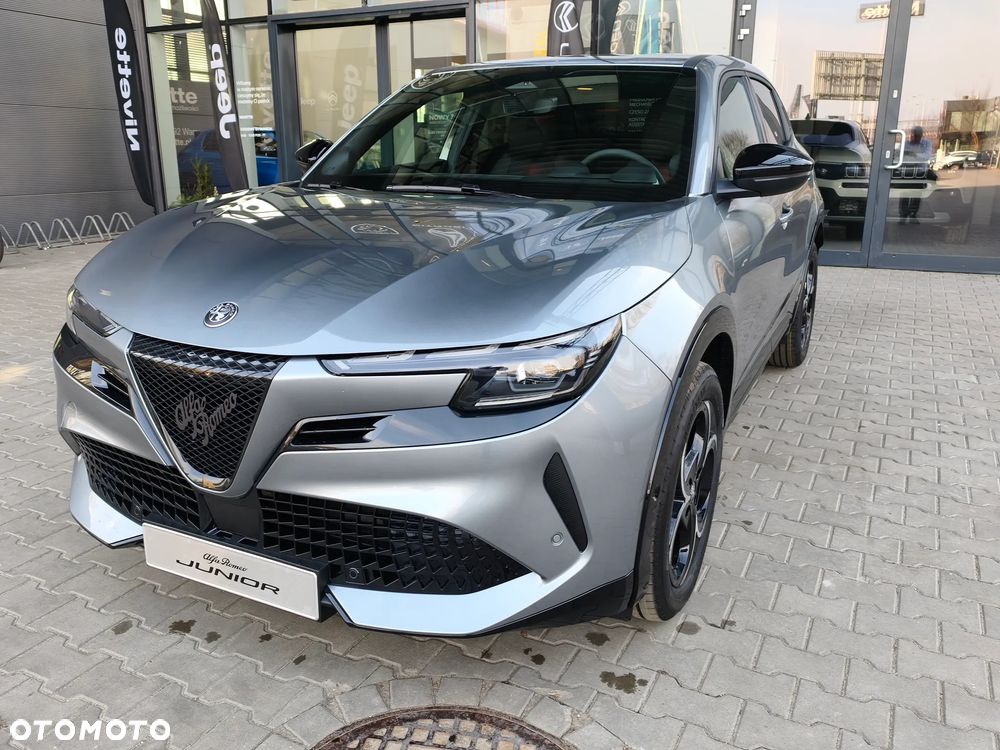 Alfa Romeo Junior 1.2 VGT Ibrida Ti - 11