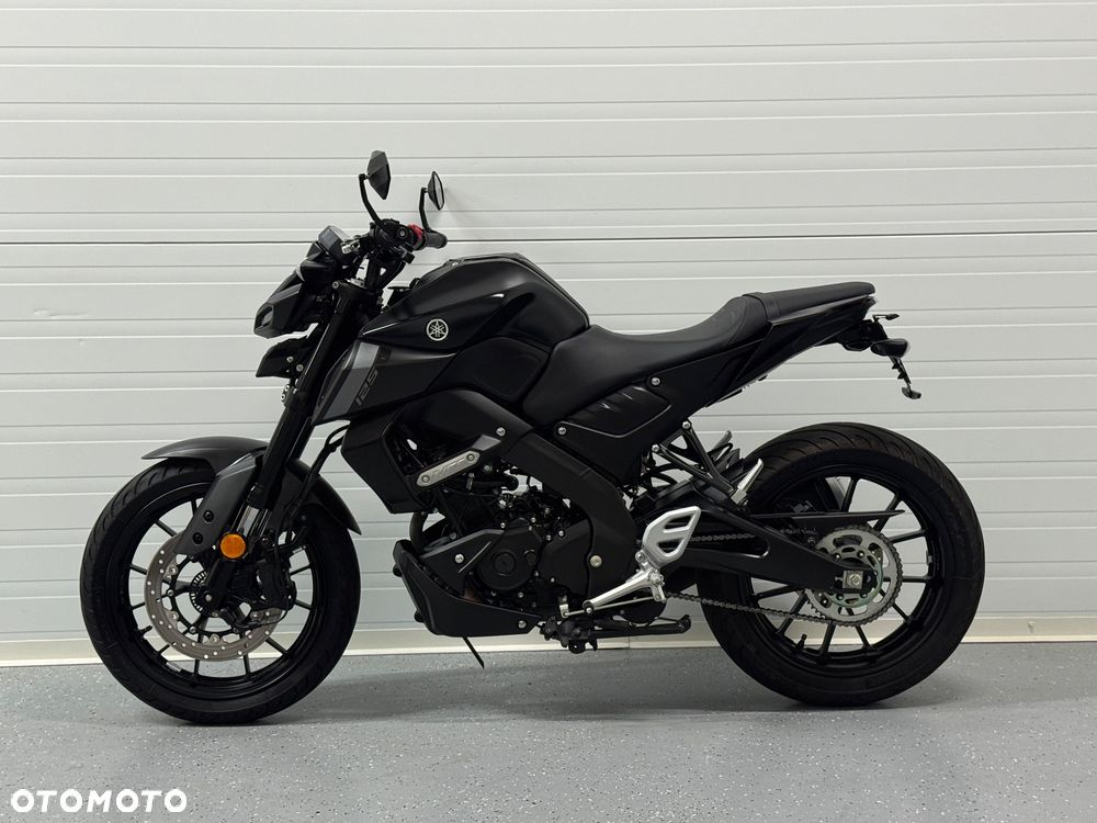 Yamaha MT - 17