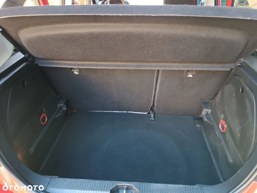 Opel Corsa 1.4 Enjoy - 12