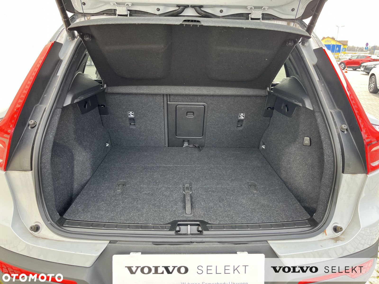 Volvo XC 40 - 25